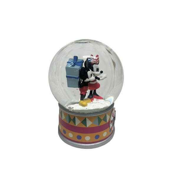 Disney Mickey and Minnie Mouse Christmas Snow Globe 2018 Holding Present W Box - Picture 10 of 13